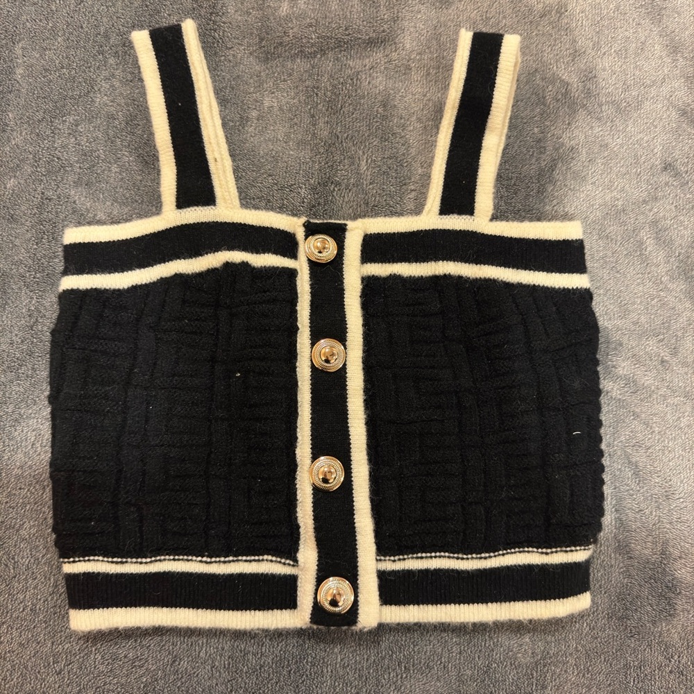 Cider Black and White Knit Buttoned Top